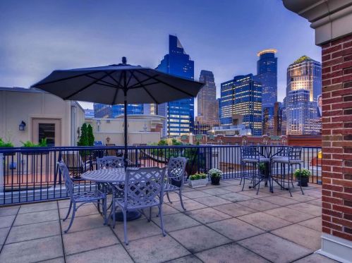 531 10th St, Minneapolis, MN 55404-1013