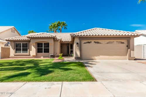 6042 Pontiac Dr, Glendale, AZ 85308-6706