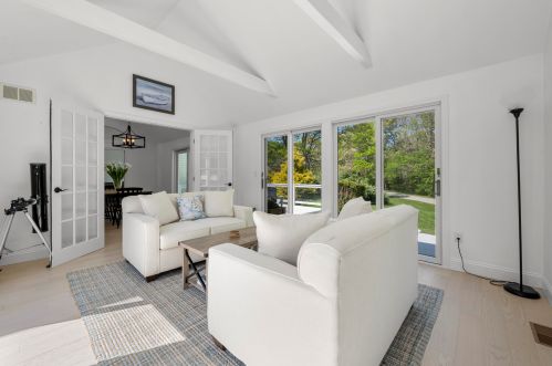 5 Elizabeth Cir, Mashpee MA 02649-2295 exterior