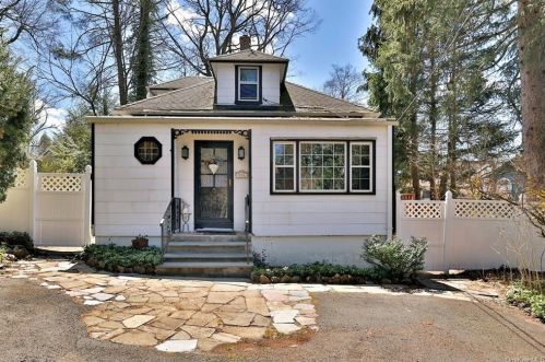 526 King St, Chappaqua, NY 10514-3537