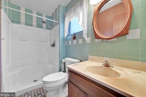 405 Warren St, Molino PA  17961-1833 exterior