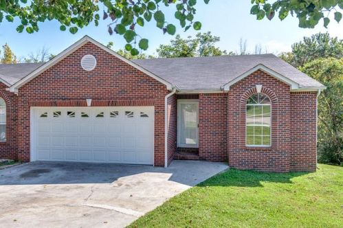 352 Creekview Ln, Knoxville, TN 37923-3009