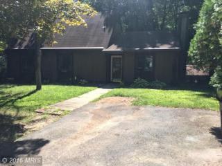 11301 Gatesborough Ln, Herndon VA  20191-3605 exterior