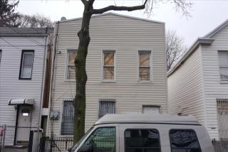 352 Warwick St, Brooklyn, NY 11207-3216