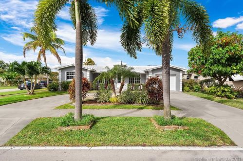 800 46th Ave, Hollywood FL  33021-5909 exterior