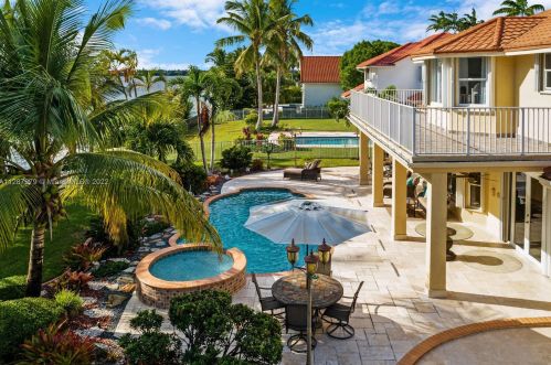 1402 179th Ave, Hollywood FL  33029-3160 exterior