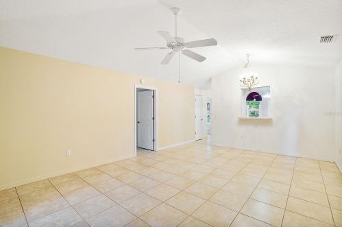 1103 Juniper Ct, Tavares FL  32778-4987 exterior