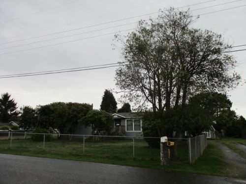 1750 Gwin Rd, Mckinleyville, CA 95519-3905