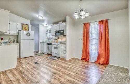 22800 Oat Hill Rd, Middletown CA  95461-9690 exterior