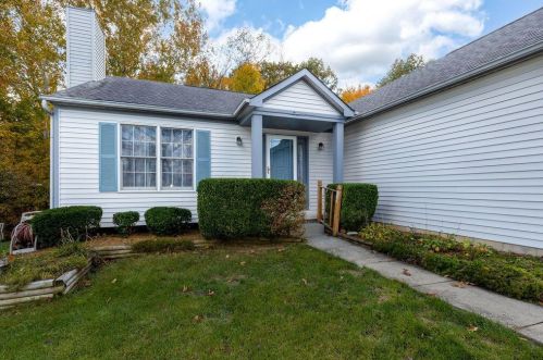 7991 Windsome Ct, Blacklick OH  43004-8104 exterior