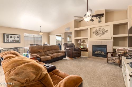 14926 133rd Ln, Sun City, AZ 85379-6586