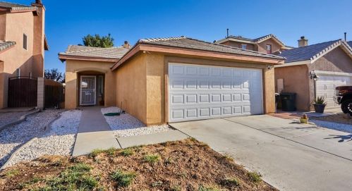 13754 Summer Wind St, Victorville, CA 92394-7578