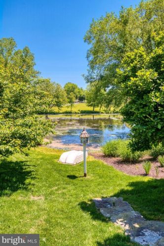 539 Springvale Rd, Great Falls, VA 22066-3437