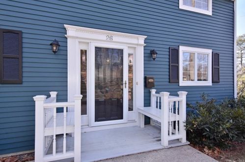 26 Liberty St, Crotonville, NY 10562-5925