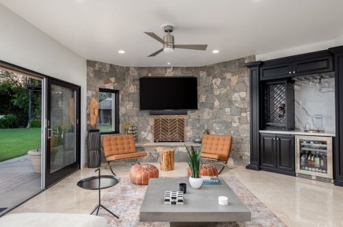 1940 Skycrest Dr, Fullerton CA  92831-1935 exterior