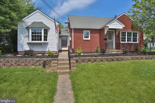 23 Diamond St, Souderton PA  18964-1602 exterior