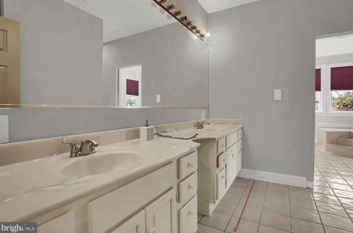 3655 Derry St, Harrisburg PA 17111-4354 exterior