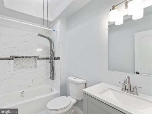 6634 Guyer Ave, Philadelphia PA  19142-2603 exterior