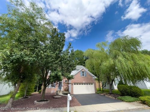 248 Kensington Dr, Morganville, NJ 07751-4242