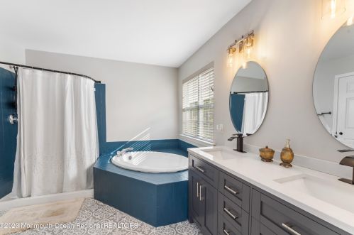 26 Casco Ct, Lakewood NJ  08701-5779 exterior