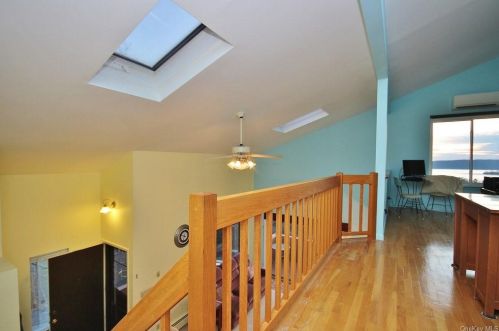 34 Hudson View Hl, Crotonville NY  10562-3327 exterior