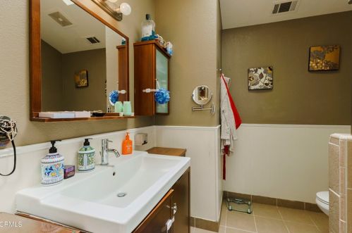 8812 Andrieu Ct, Bakersfield CA 93311-1283 exterior