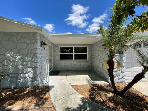 9224 Crabtree Ln, Port Richey, FL 34668-4731