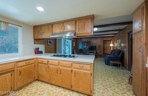 519 Lucas Dr, Santa Maria CA  93454-3828 exterior