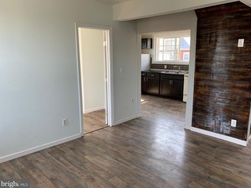 1723 Paxton St, Harrisburg PA 17104-2636 exterior