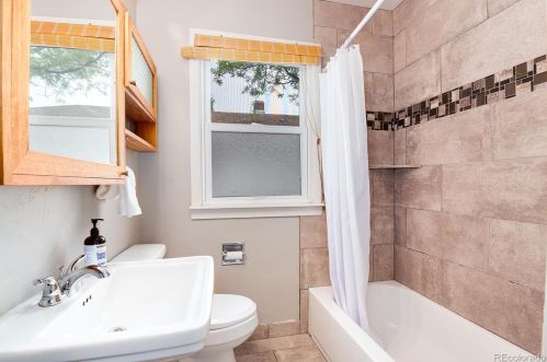 2154 Gray St, Denver CO 80214-1139 exterior