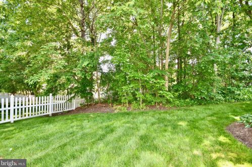 10020 Boreland Ct, Bristow, VA 20136-2547