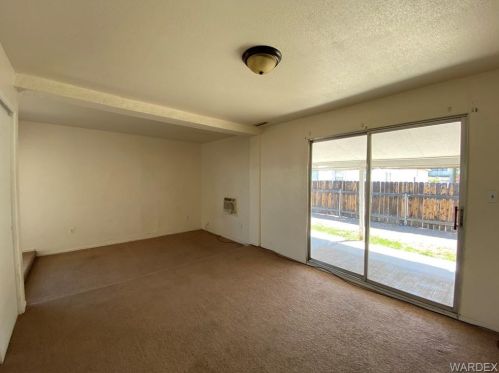 1648 Lakeside Dr, Bullhead City AZ  86442-6529 exterior