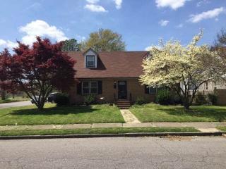 220 Armstrong St, Portsmouth VA  23704-2106 exterior