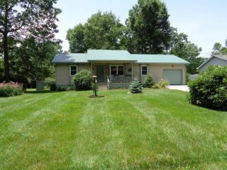 846 Mockingbird Dr, Crossville, TN 38555-5851