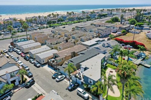 215 Grant St, Newport Beach, CA 92663-1705