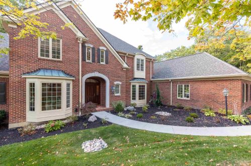 812 Windgate, Covington, KY 41017-1311