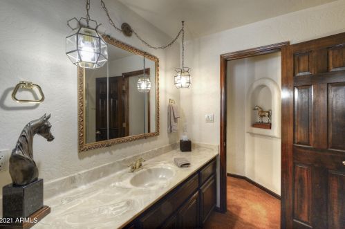 6014 Laurel Ln, Scottsdale AZ 85254-4642 exterior