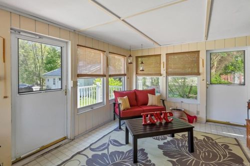 44 Ontario Ave, Middletown NY  10940-4339 exterior