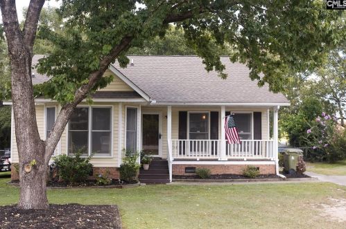 1911 Memorial Dr, Cayce-West Columbia, SC 29033-1518