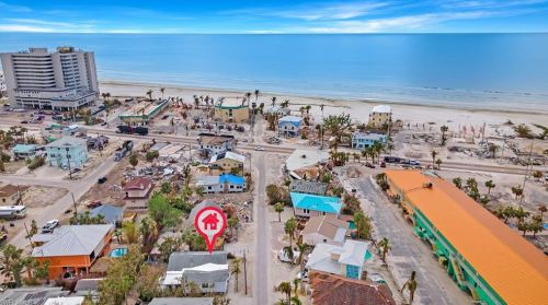 146 Miramar St, Fort Myers Beach, FL 33931-2823