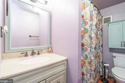 1733 Swamp Pike, Gilbertsville PA  19525-9704 exterior