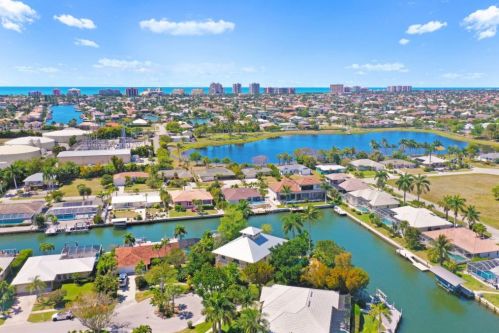 412 Barcelona Ct, Marco Island, FL 34145-5067