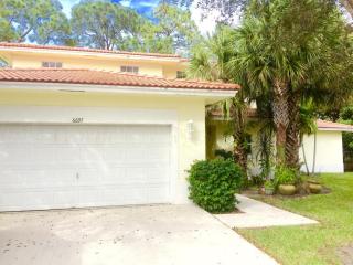 6697 Eagle Ridge Dr, West Palm Beach, FL 33413-2129