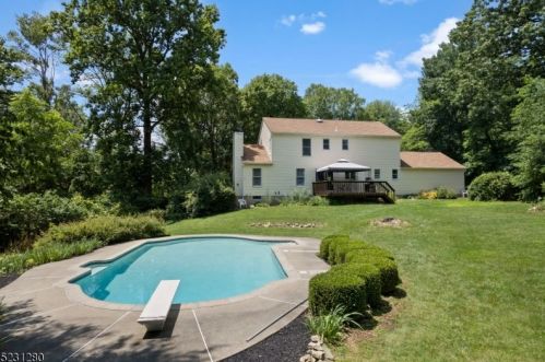 27 Mountain Ridge Rd, Oxford, NJ 07863-3603