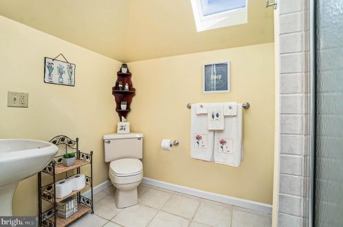 329 Mdw Dr, Navy Sup Dpt PA 17055-5187 exterior