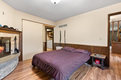 6822 Eastwood Trl, West Bend WI  53090-8912 exterior