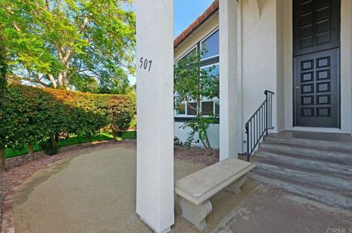 507 Willowspring Dr, Encinitas CA  92024-4104 exterior