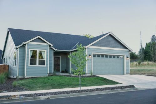 3016 2nd St, Mcminnville, OR 97128