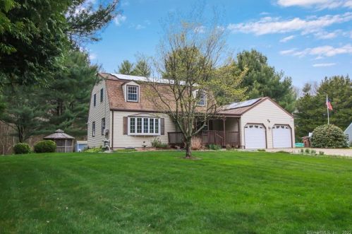 56 Quailcrest Rd, East Lyme, CT 06333-1328