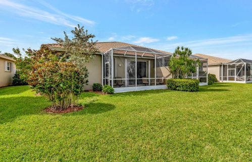 10549 Royal Caribbean Cir, Boynton Beach FL  33437-4285 exterior